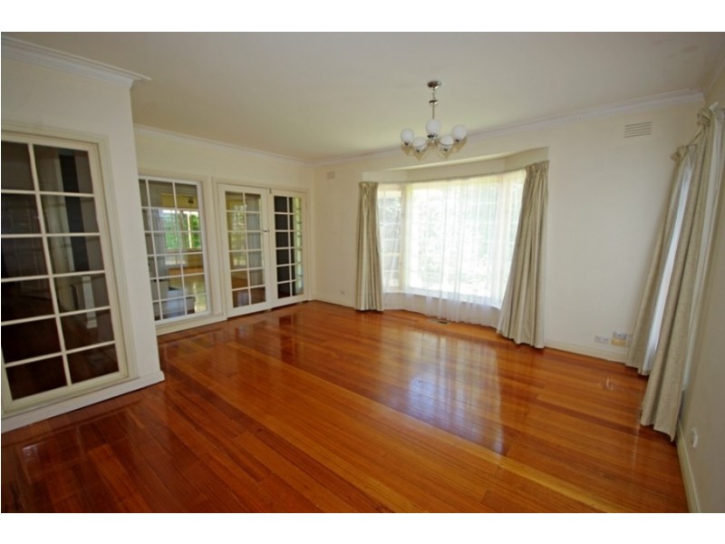 12 Thomasina Street, Bentleigh East VIC 3165