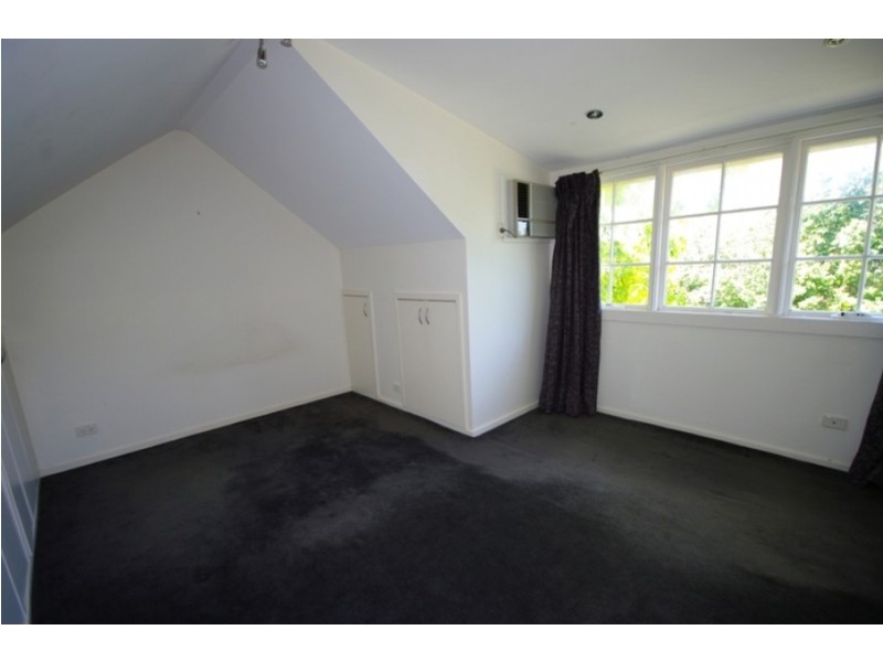 12 Thomasina Street, Bentleigh East VIC 3165