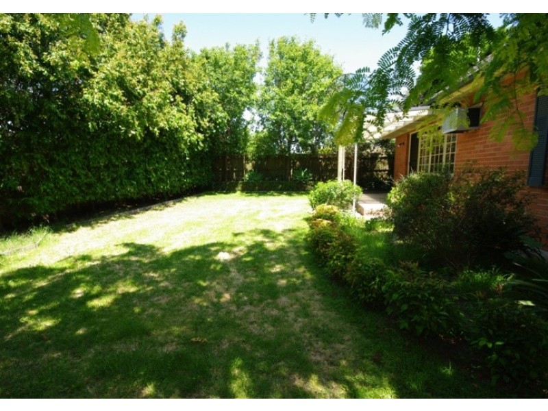 12 Thomasina Street, Bentleigh East VIC 3165