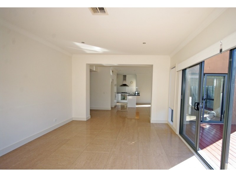 1A Parkmore Road, Bentleigh East VIC 3165