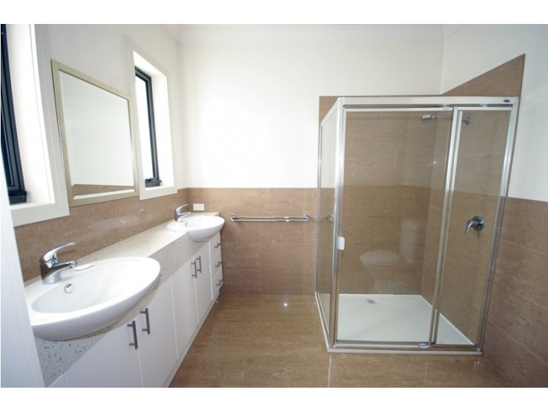 1A Parkmore Road, Bentleigh East VIC 3165