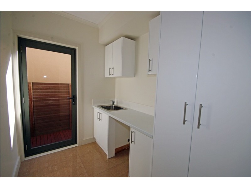 1A Parkmore Road, Bentleigh East VIC 3165