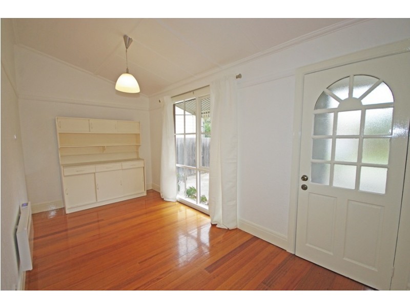 5 Fitzroy Street, Mckinnon VIC 3204