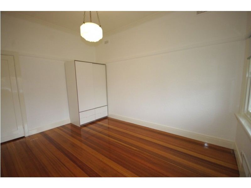 5 Fitzroy Street, Mckinnon VIC 3204