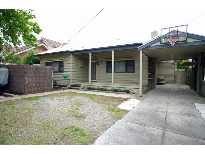 32 Connie Street, Bentleigh East VIC 3165