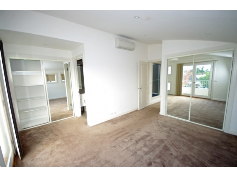 26A Carlton Street, Mckinnon VIC 3204