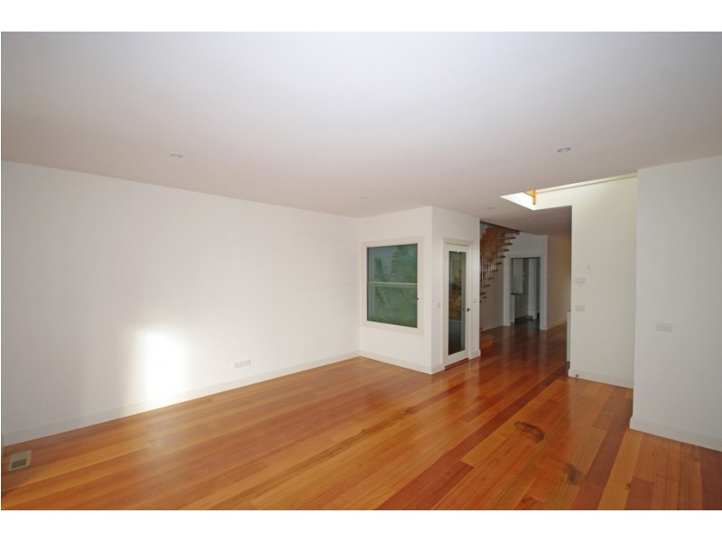 26A Carlton Street, Mckinnon VIC 3204