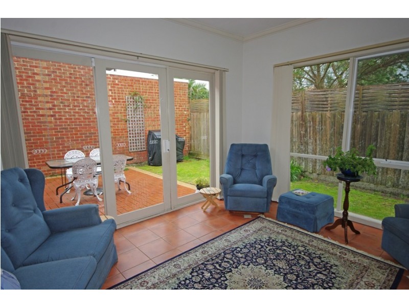 2/18 Mavho Street, Bentleigh VIC 3204