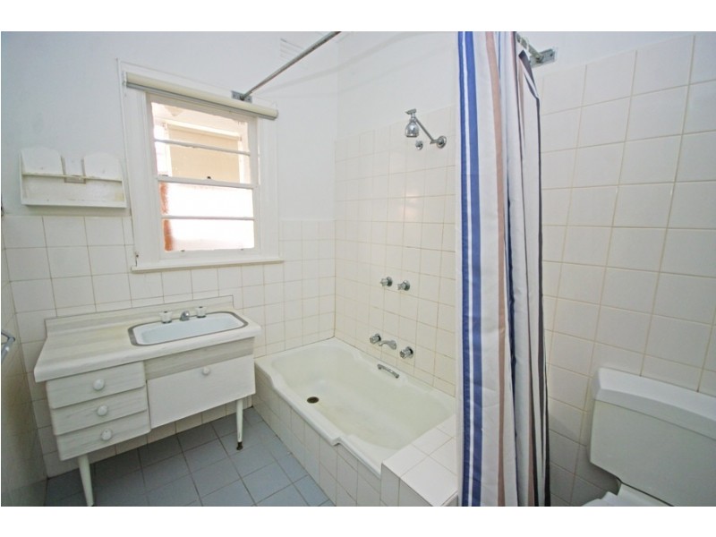 1/93 Oakleigh Road, Carnegie VIC 3163