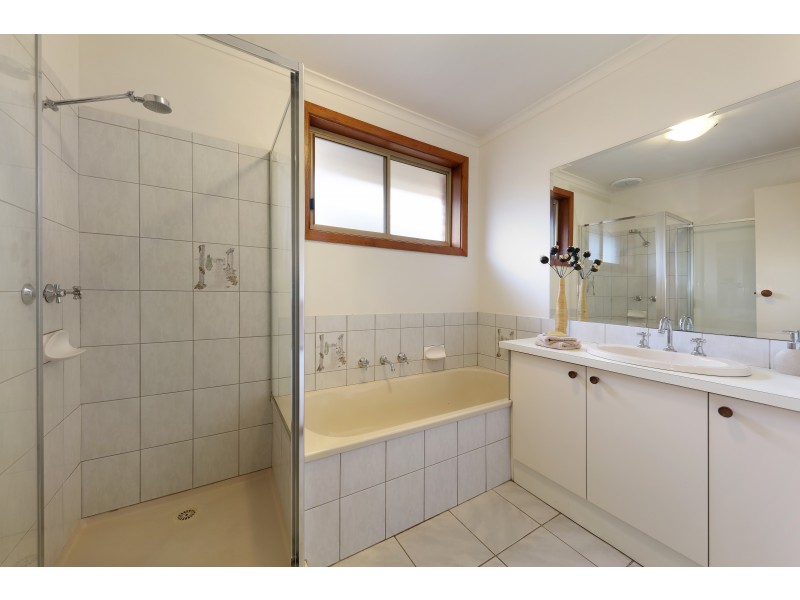 2/52 Leila Road, Carnegie VIC 3163