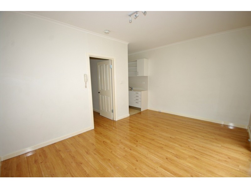 3/30 Walsh Street, Ormond VIC 3204