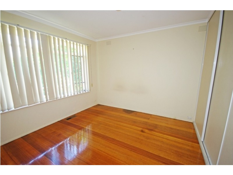 16 Tasman Road, Bentleigh East VIC 3165