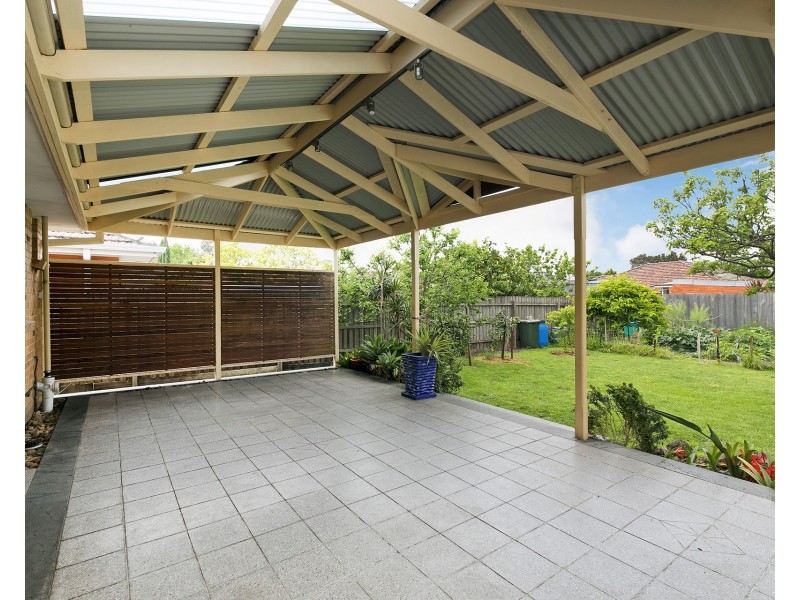 14 Moonda Grove, Cheltenham VIC 3192