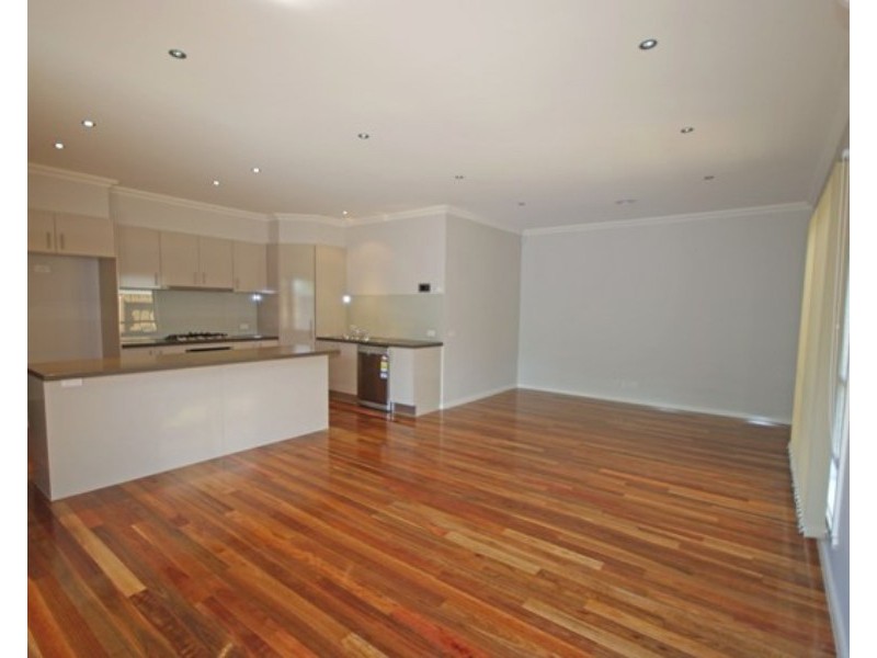 2/37  Anne Street, Mckinnon VIC 3204