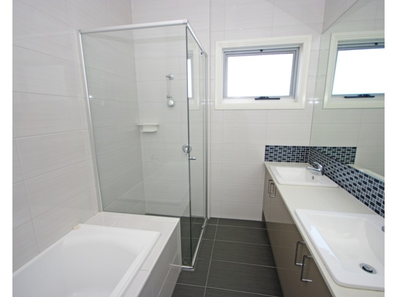 12A Gray Street, Bentleigh East VIC 3165