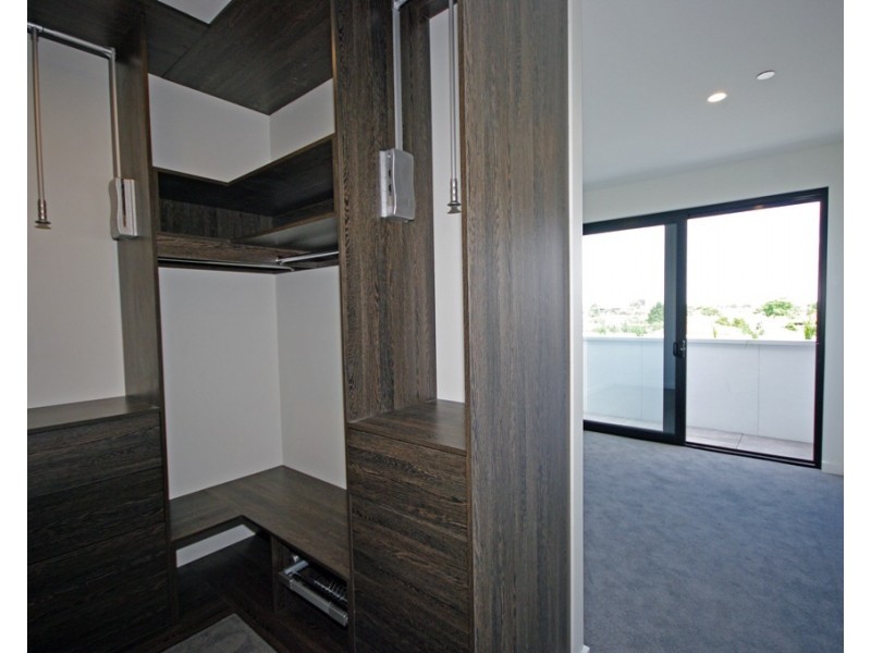 206/21-25 Nicholson Street, Bentleigh VIC 3204