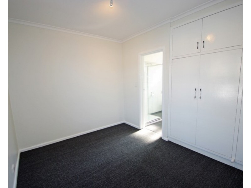 2/9 Waratah Avenue, Glen Huntly VIC 3163