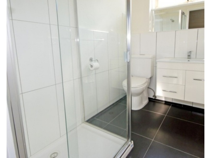 2/9 Waratah Avenue, Glen Huntly VIC 3163