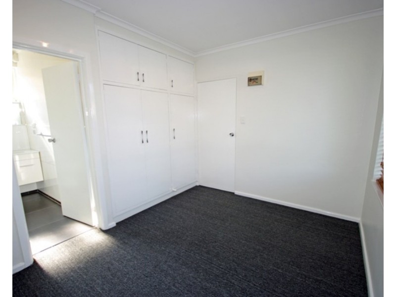 2/9 Waratah Avenue, Glen Huntly VIC 3163