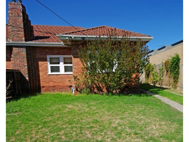 14 Elm Grove, Mckinnon VIC 3204