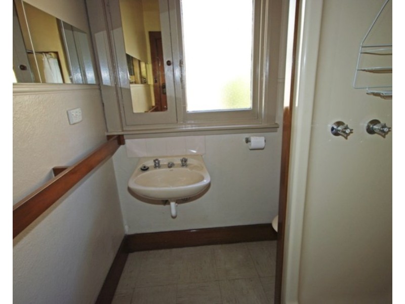 14 Elm Grove, Mckinnon VIC 3204