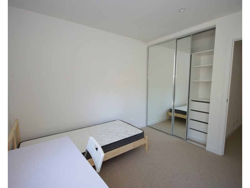 4/56 Kambrook Road, Caulfield North VIC 3161