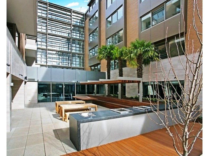 4/56 Kambrook Road, Caulfield North VIC 3161