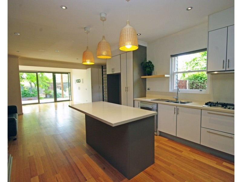 2 Miles Street, Bentleigh VIC 3204