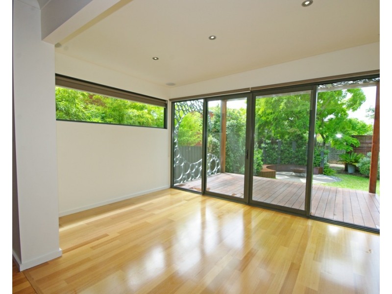 2 Miles Street, Bentleigh VIC 3204