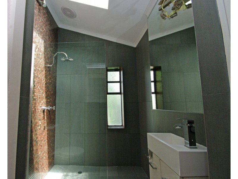 2 Miles Street, Bentleigh VIC 3204