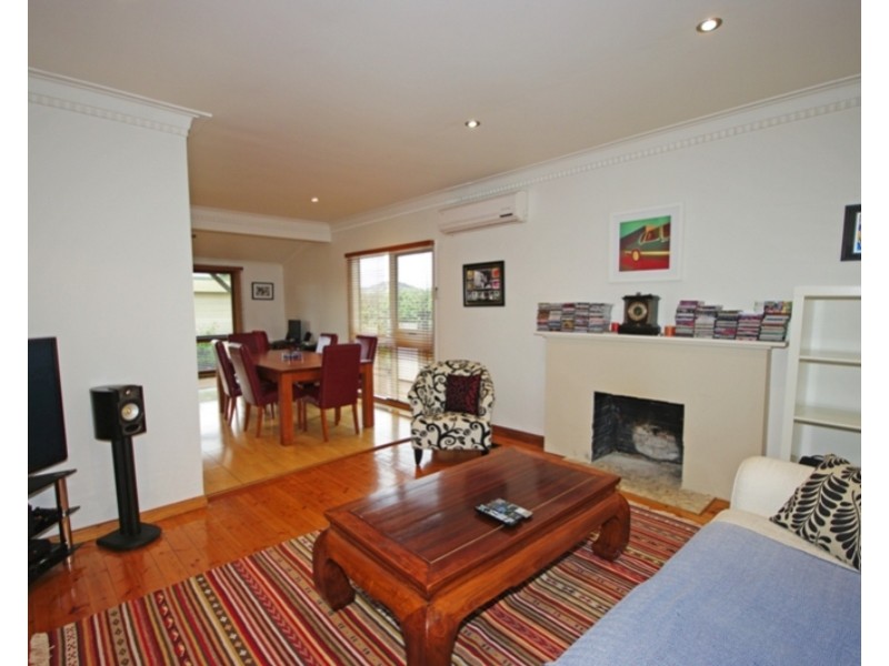 37 CONNIE STREET, Bentleigh East VIC 3165