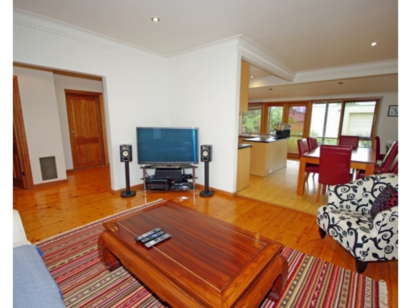 37 CONNIE STREET, Bentleigh East VIC 3165