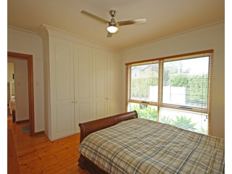 37 CONNIE STREET, Bentleigh East VIC 3165