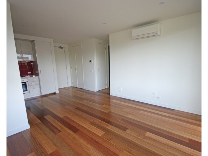 111/1 Mackie Road, Bentleigh East VIC 3165