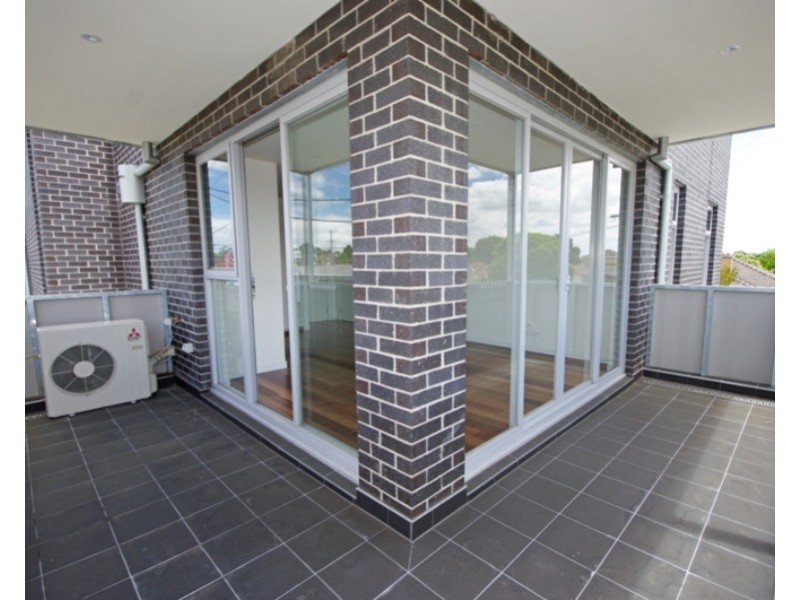 111/1 Mackie Road, Bentleigh East VIC 3165