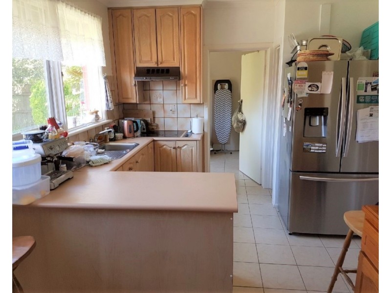 12 Magnolia Avenue, Bentleigh East VIC 3165