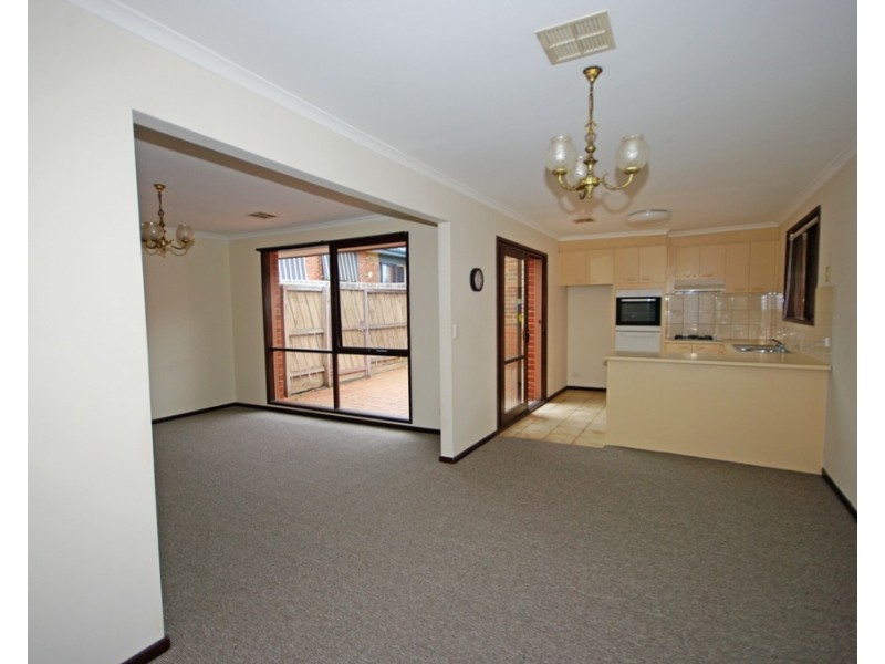 2/93 Oakleigh Road, Carnegie VIC 3163