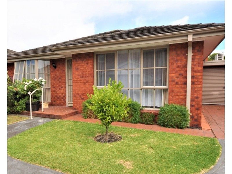 8/15A Wattle Grove, Mckinnon VIC 3204