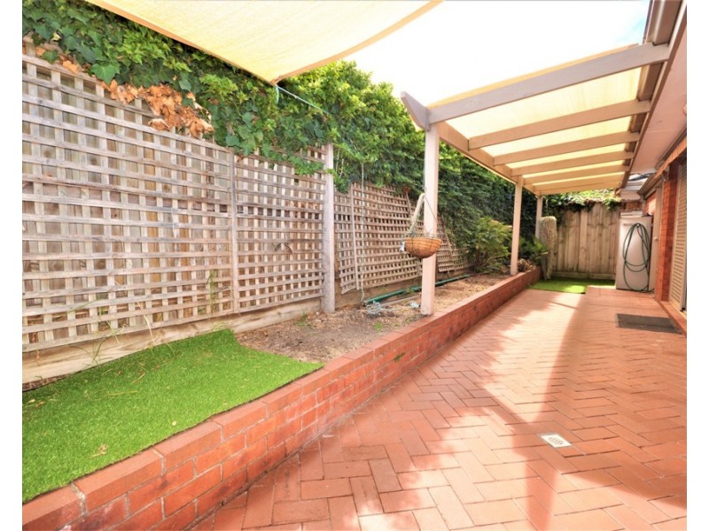 8/15A Wattle Grove, Mckinnon VIC 3204