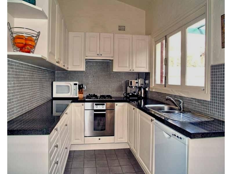 7  Elm Grove, Balaclava VIC 3183