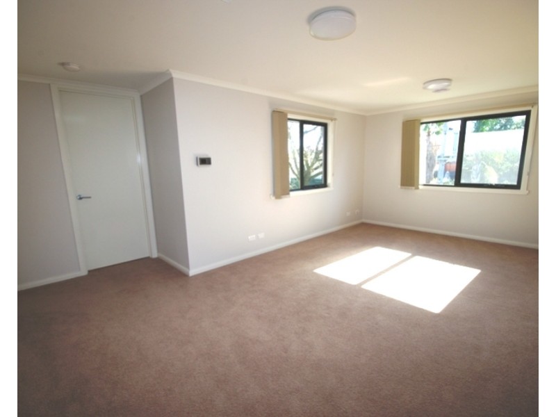1/37 Anne Street, Mckinnon VIC 3204