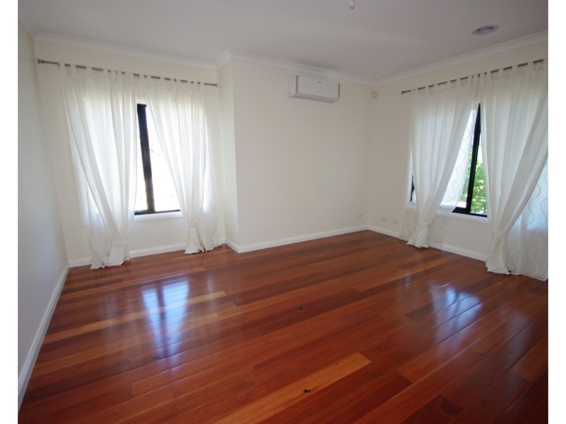 18 Luckins Road, Bentleigh VIC 3204