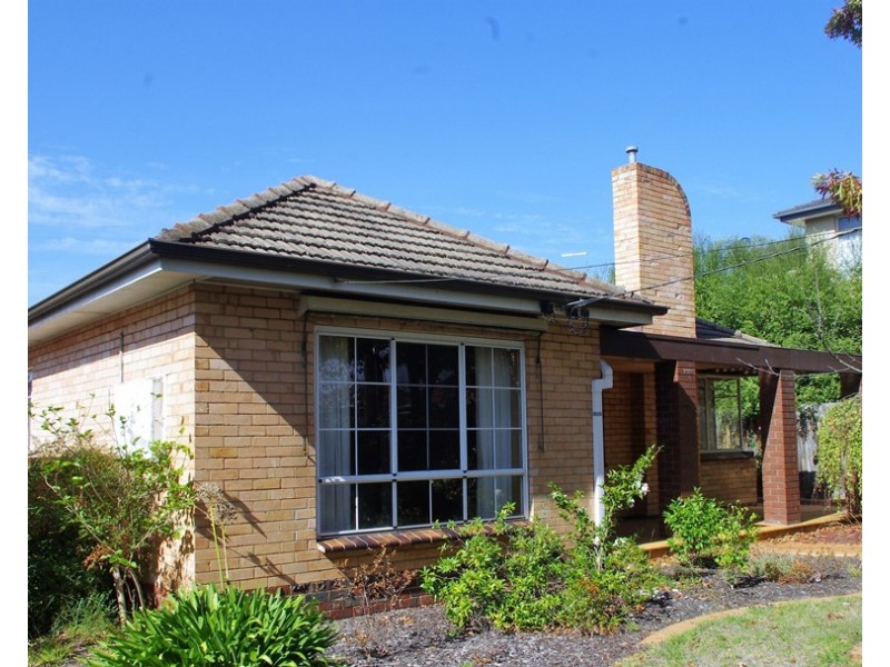 2  Shanahan Crescent, Mckinnon VIC 3204