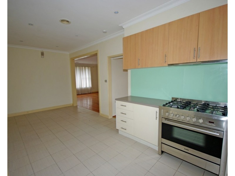 16 St James Avenue, Bentleigh VIC 3204