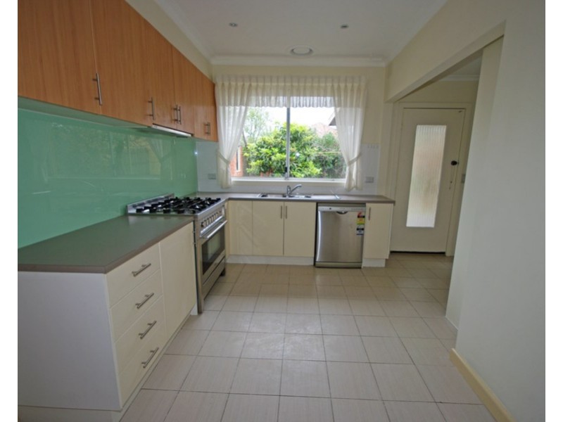 16 St James Avenue, Bentleigh VIC 3204