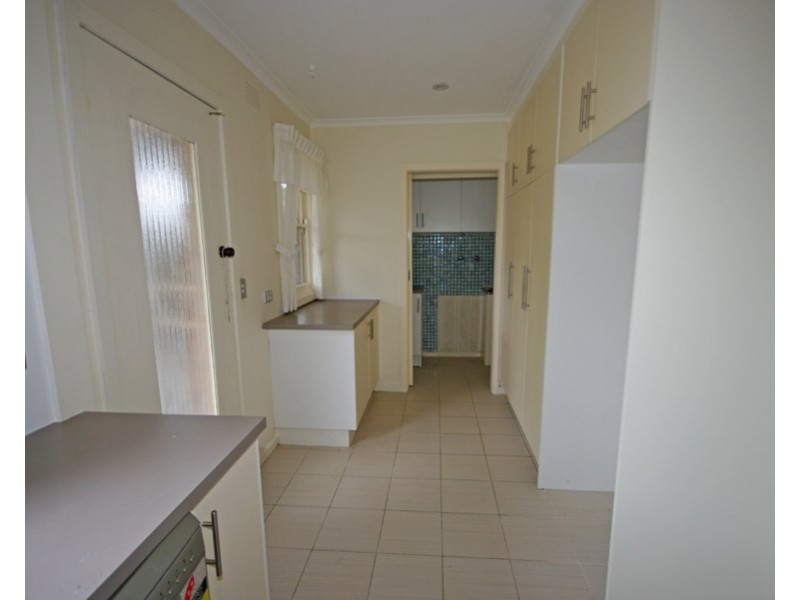 16 St James Avenue, Bentleigh VIC 3204