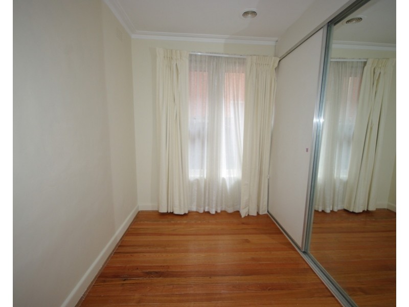 16 St James Avenue, Bentleigh VIC 3204