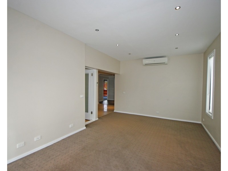 34 Sandleford Place, Dingley Village VIC 3172