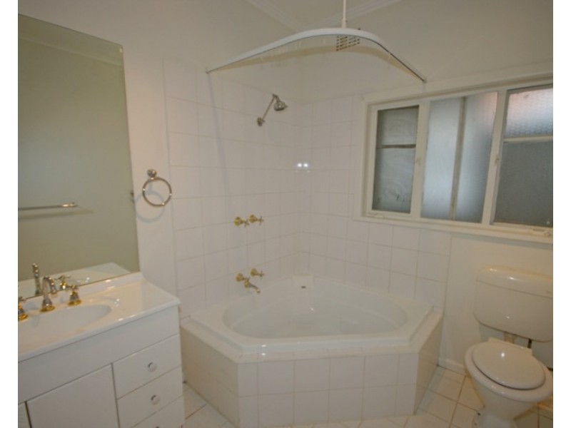 20 Beddoe Avenue, Bentleigh East VIC 3165