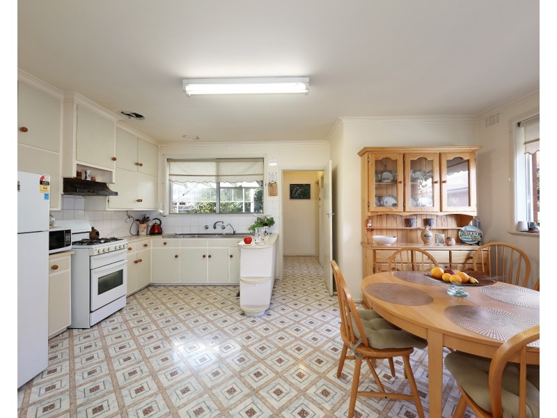 18 Millard Street, Bentleigh East VIC 3165